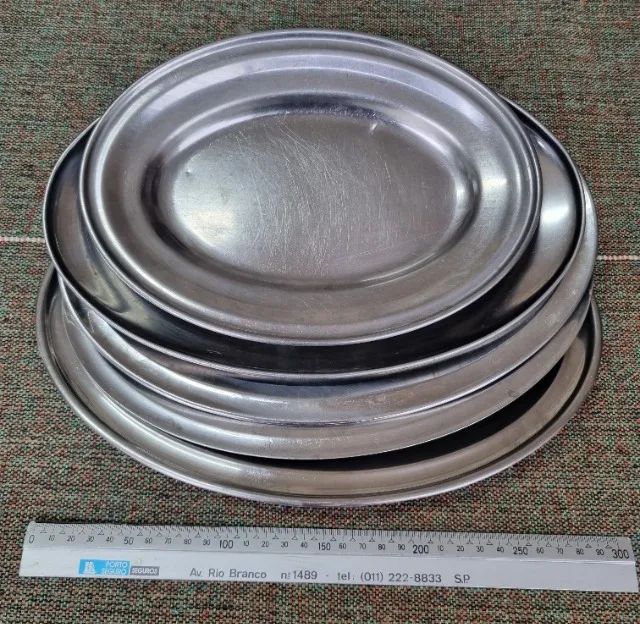 Cinco travessas de inox para servir a mesa - Foto 2