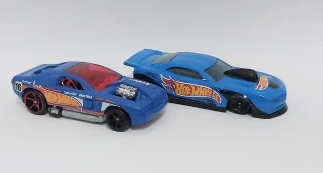 2 Miniaturas Hot Wheels Camaro e Hollowback azul equipe Hot Wheels
