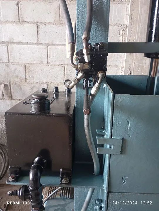 Prensa Hidráulica Industrial Usada - Foto 4