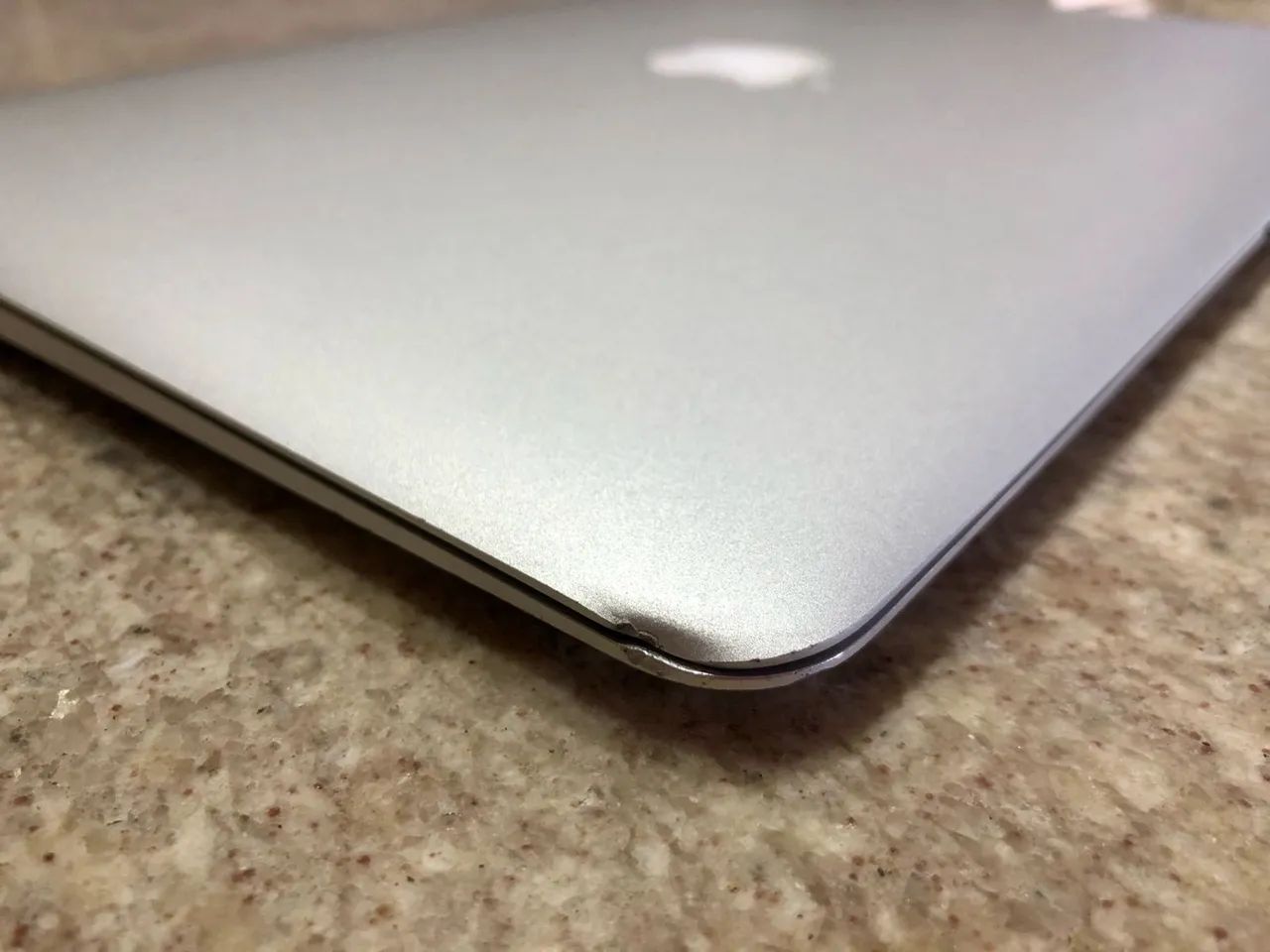 MacBook Air Mid 2011 i7 4gb ram - Foto 3