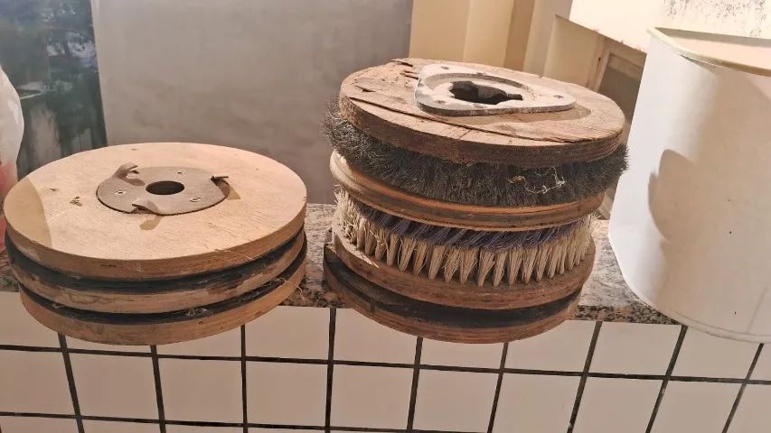 Enceradeira Industrial - MAXPOL 300 - Foto 2