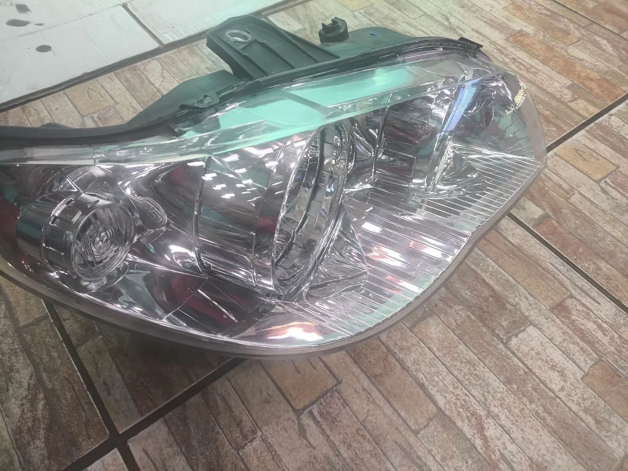 Farol Palio g3 lado direito marca arteb - Foto 5