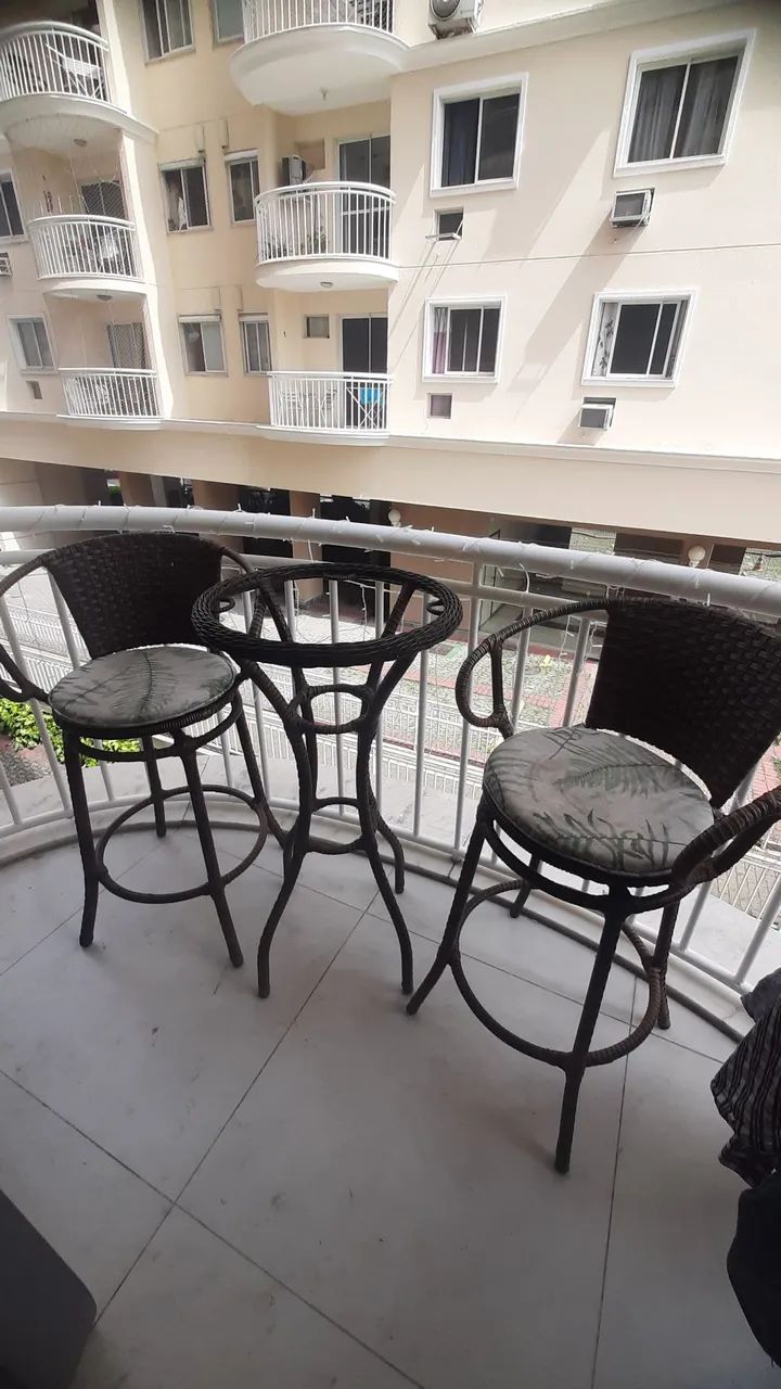 Conjunto de mesa e cadeiras de vime  - Foto 2
