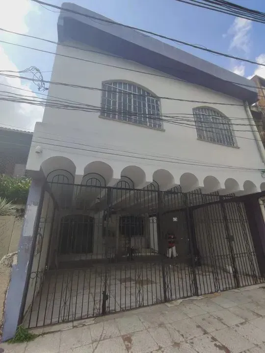 Amplo Imóvel Residencial/Comercial para Locação na Municipalidade