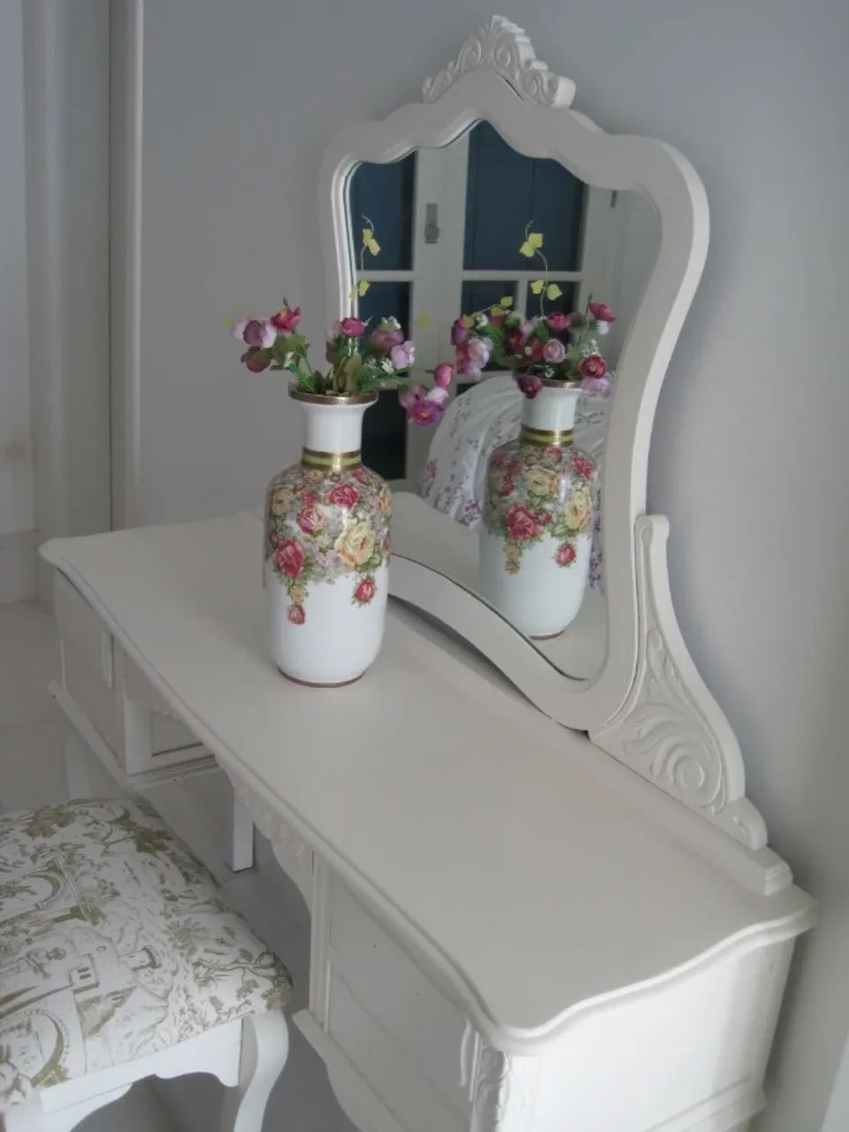 Conjunto de Moveis Antigos estilo Provençal