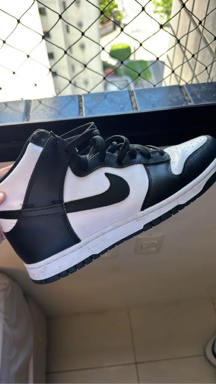 Nike Dunk High - Preto e Branco