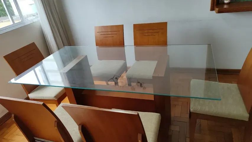 Mesa Tampo de Vidro e 6 cadeiras