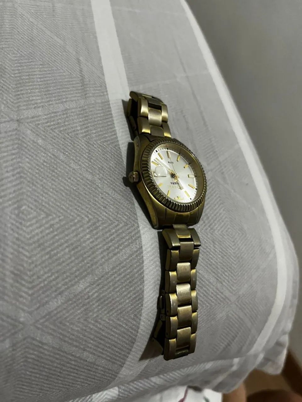 Relógio Dourado Clássico - Technos - Foto 2