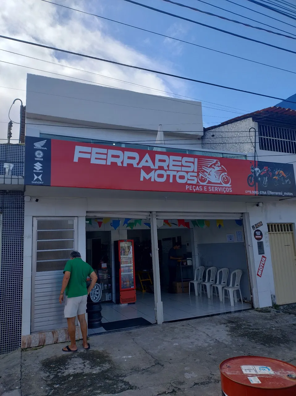 Casa com Ponto comercial ! Ótima Localização.
