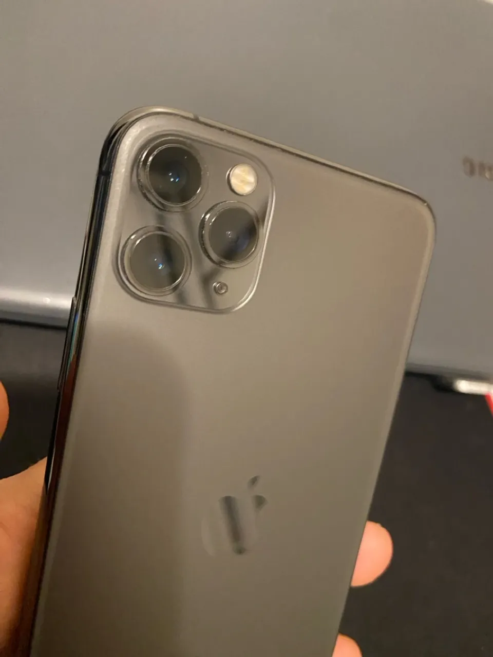 IPhone 11 Pro Max / 512gb - 80% bateria (Perfeito estado)