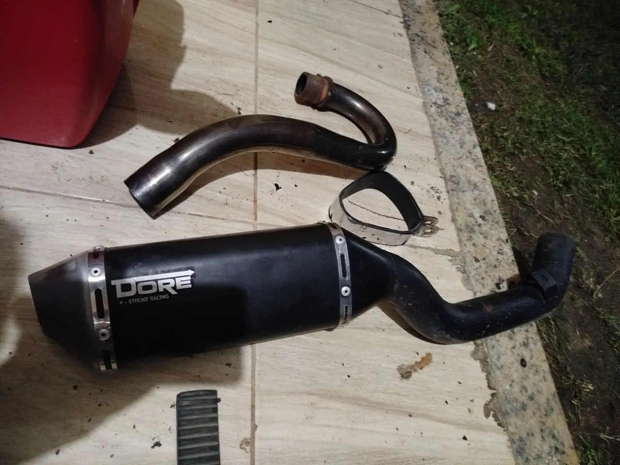 Escape Esportivo Dore para Bros e XRE 190