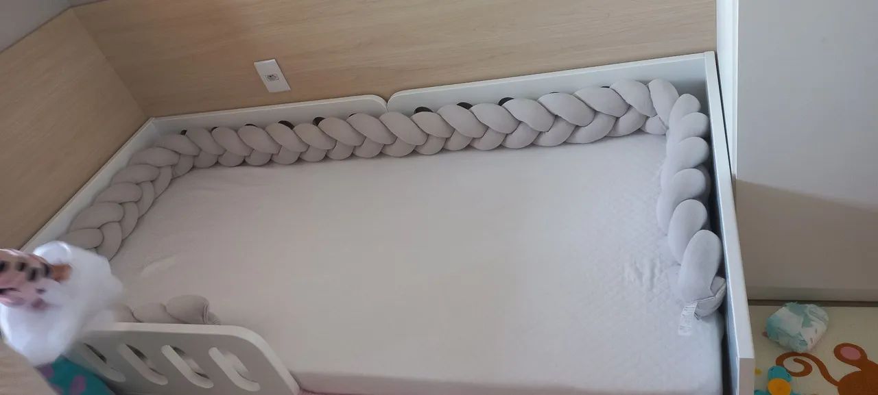 Protetor de berço trançado cinza claro64299092505601121