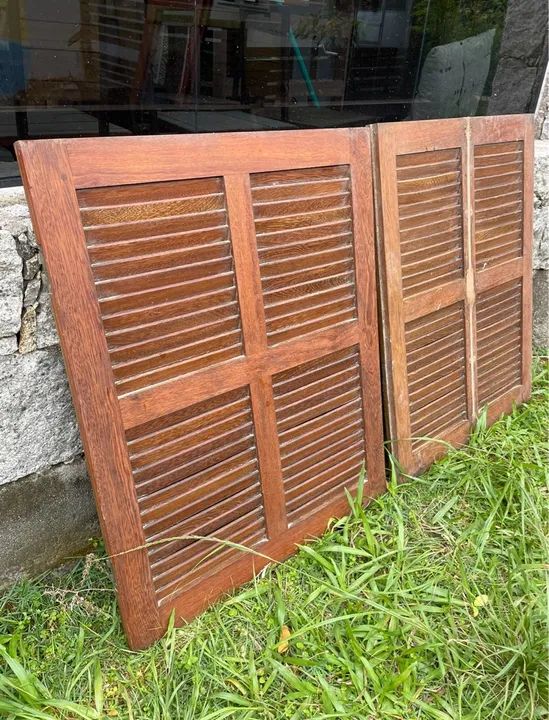 Par de Janelas Venezianas em madeira angelim - Foto 2