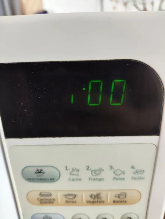 Microondas Electrolux,17 lts,110 volts, entrego e dou garantia  - Foto 6