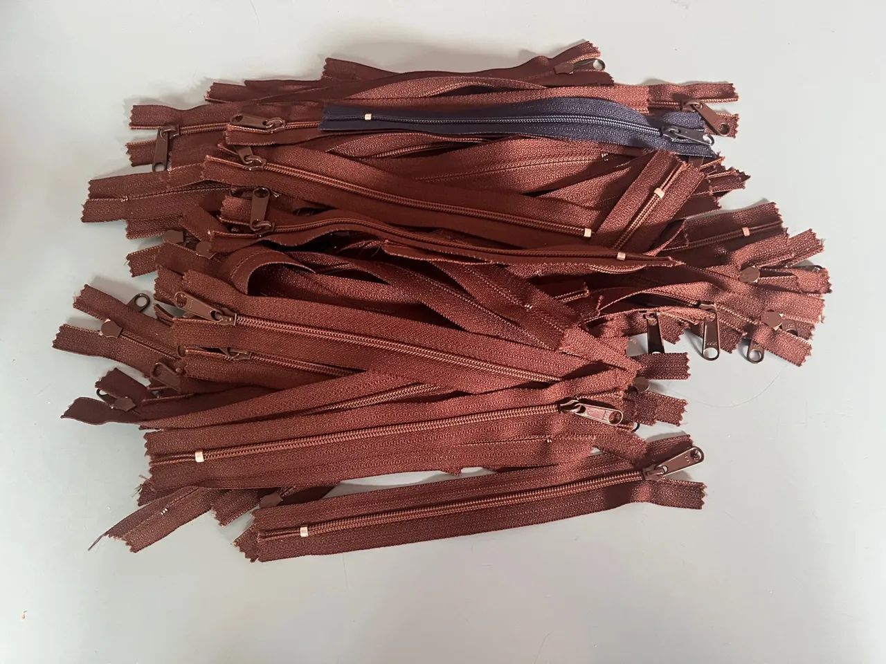 Zíper marrom 16cm - 80 unidades