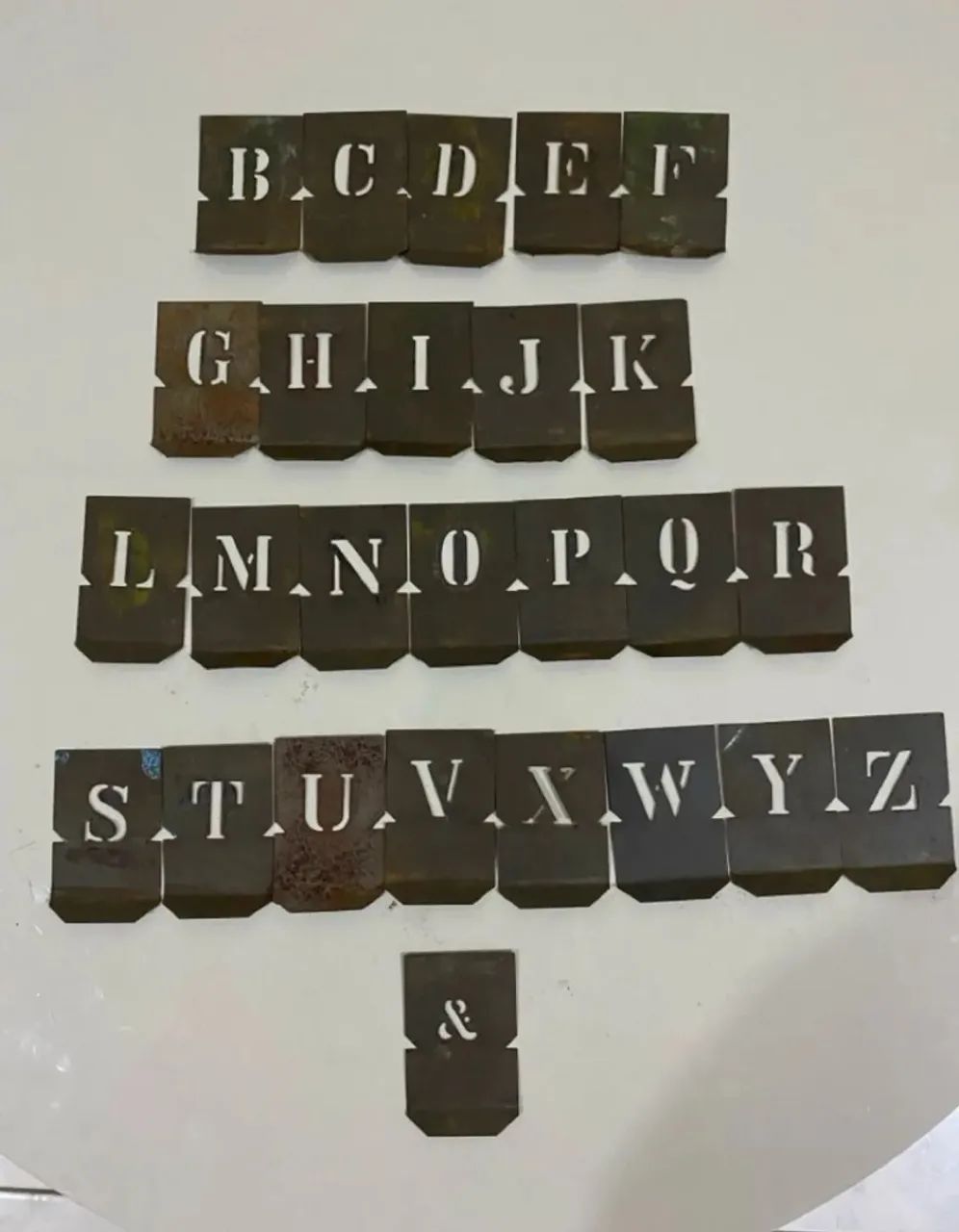 Jogo de Stencil de Metal / Normógrafo - Alfabeto (Anos 80) - Leia o anúncio com atenção!