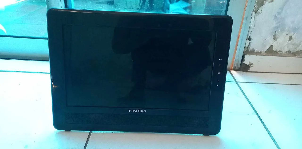 Monitor positivo 17 C/obs leia a descrição