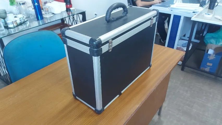 CASE Multiuso para várias aplicações incluindo Vinil