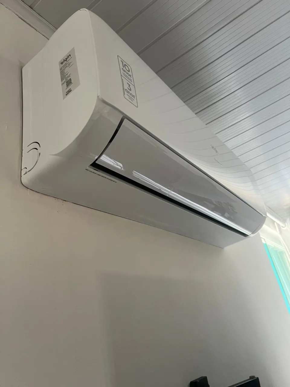 Ar Condicionado Elgin 18.000 BTUs Frio Inverter