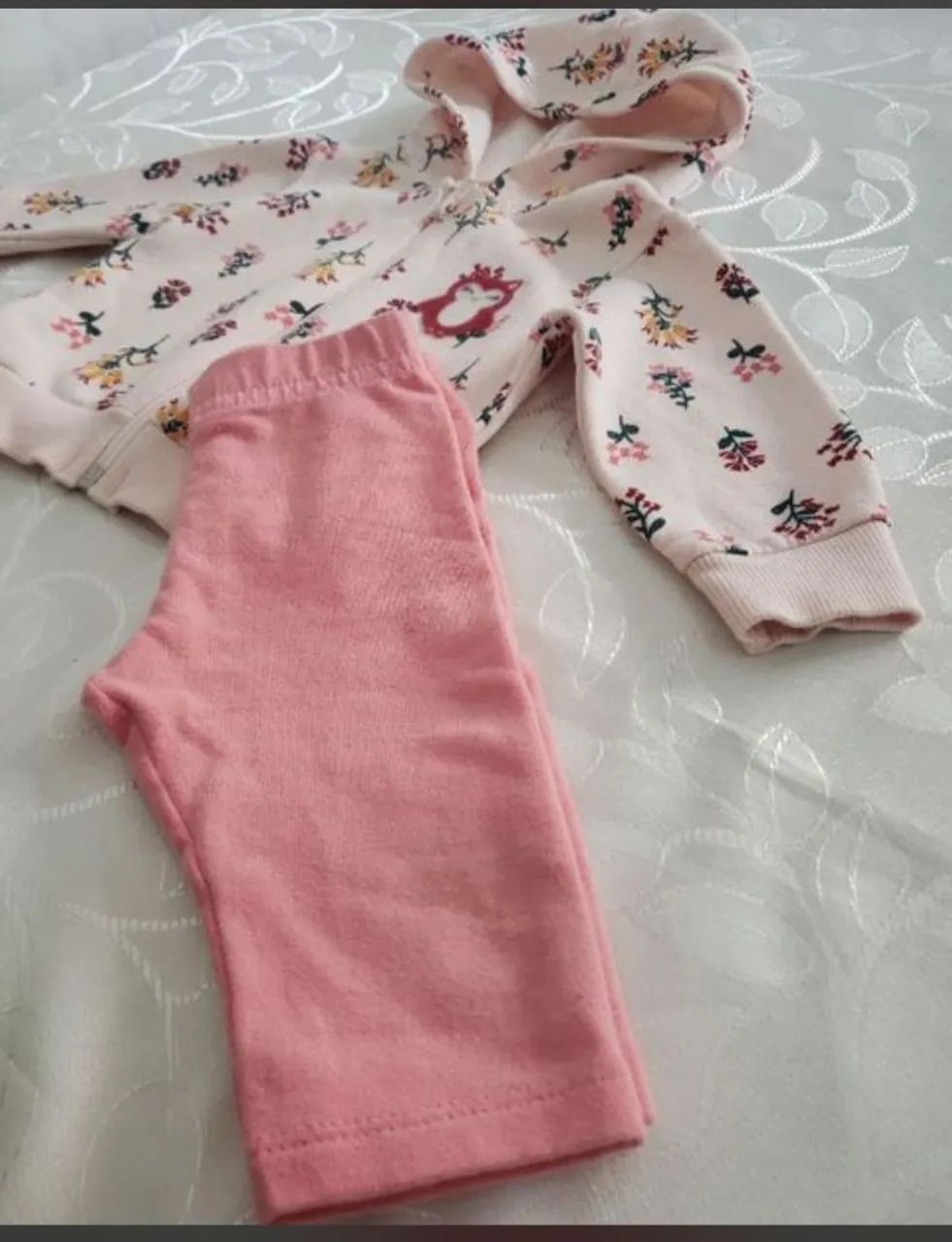 Conjunto Infantil Floral com Capuz e Calça - Foto 4