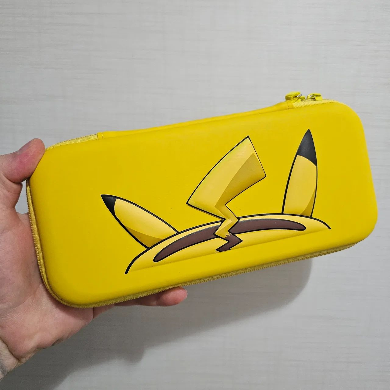 Case Nintendo Switch Pikachu (Envio OLX Pay)