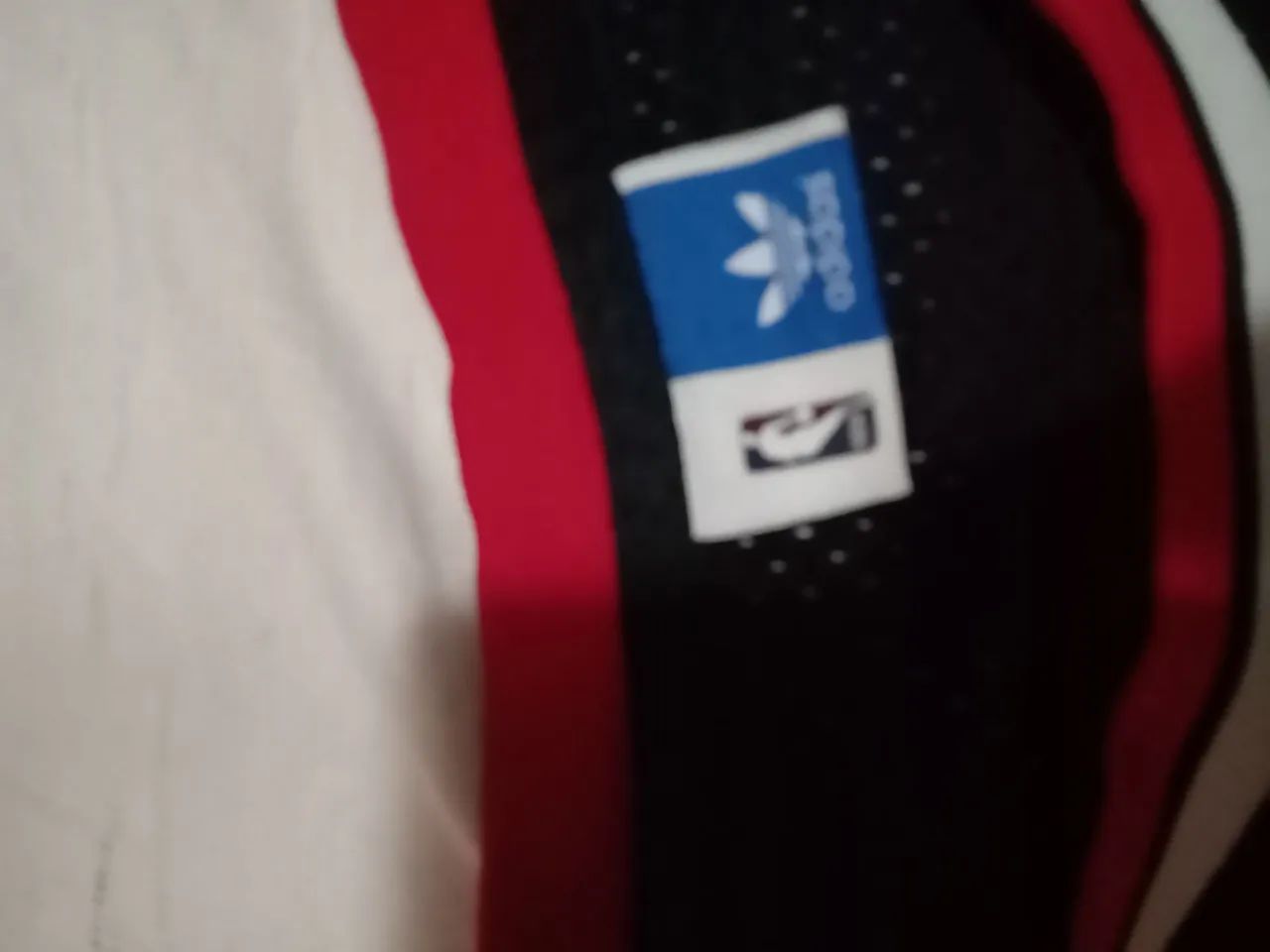 Camisa Adidas original de basquete  - Foto 3