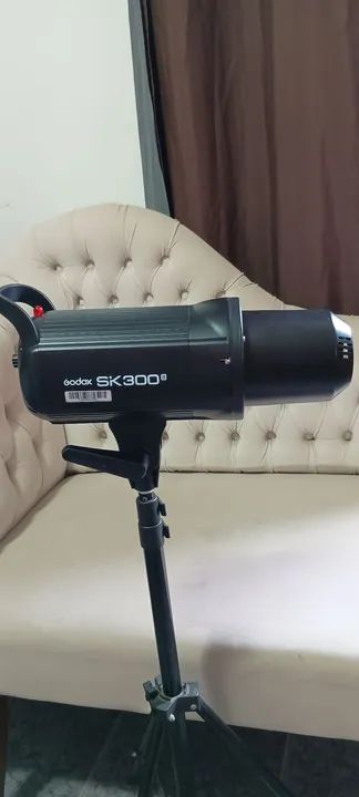Tocha Godox SK 300 II