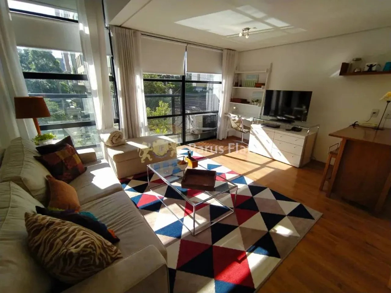 Flat para alugar na Vila Nova Conceição - Edifício Urbano Duplex - Cód. VQC08337