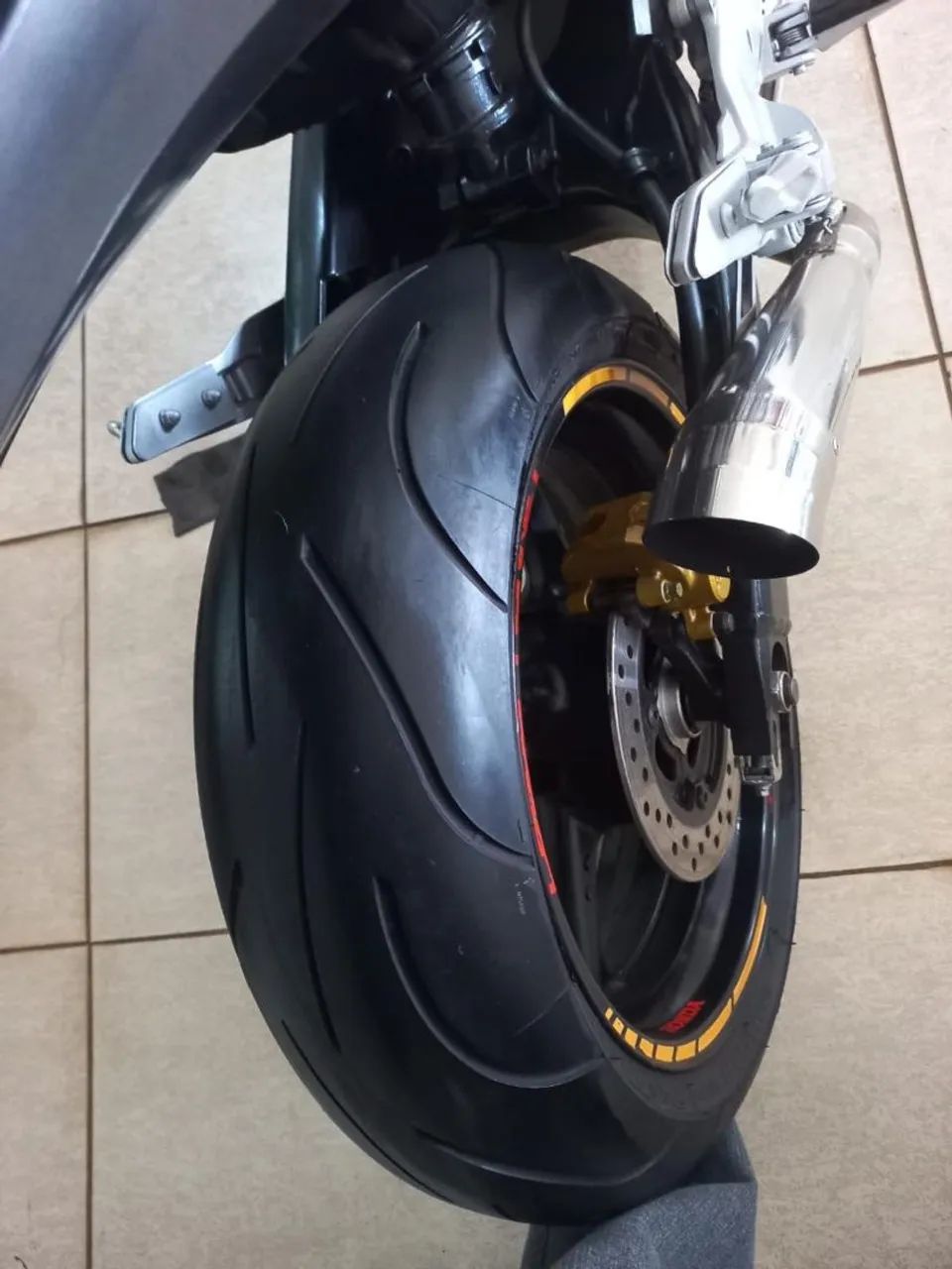 Honda Hornet 600cc - Foto 5
