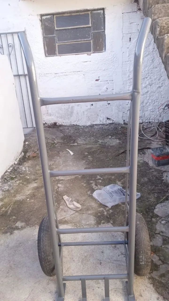Carrinho de carga e descarga