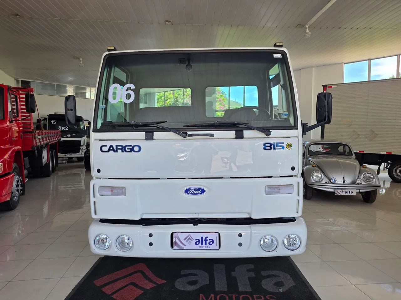 Ford Cargo 815 e 2006 doc consta bau 