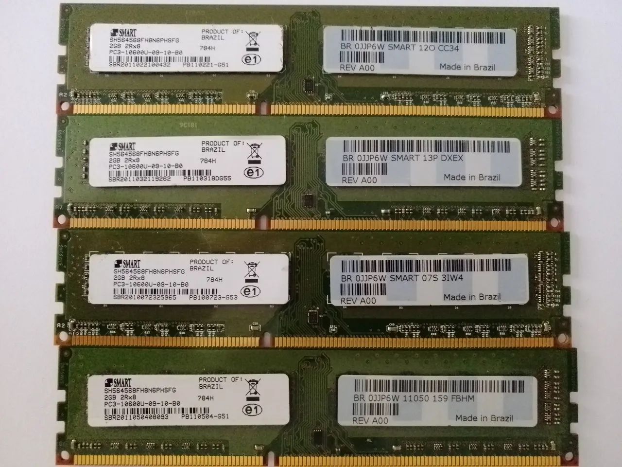 04 módulos de memória Smart 02gb cada PC3-10600 para PC