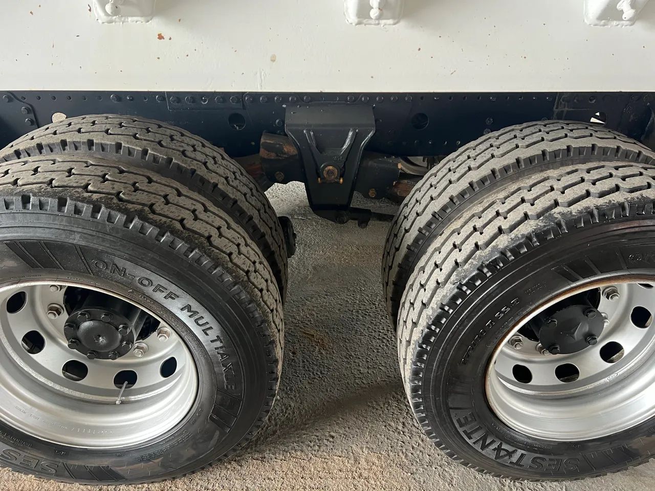 Mercedes Benz 2428 caçamba - Foto 12