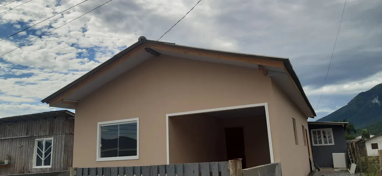 Vendo ou Troco 2 casas em Santo Amaro da Imperatriz