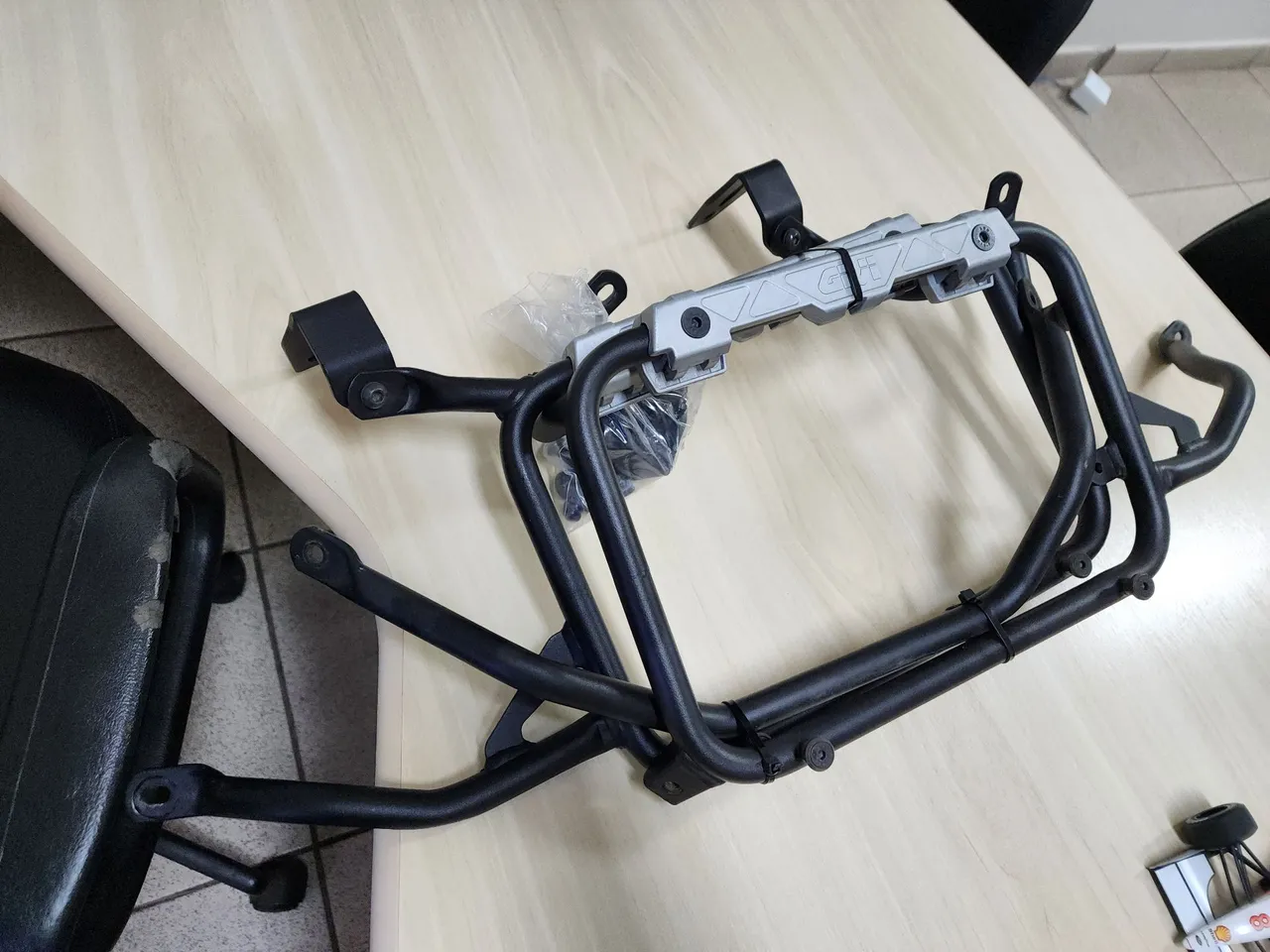 Suporte para Baú Lateral para Moto GIVI