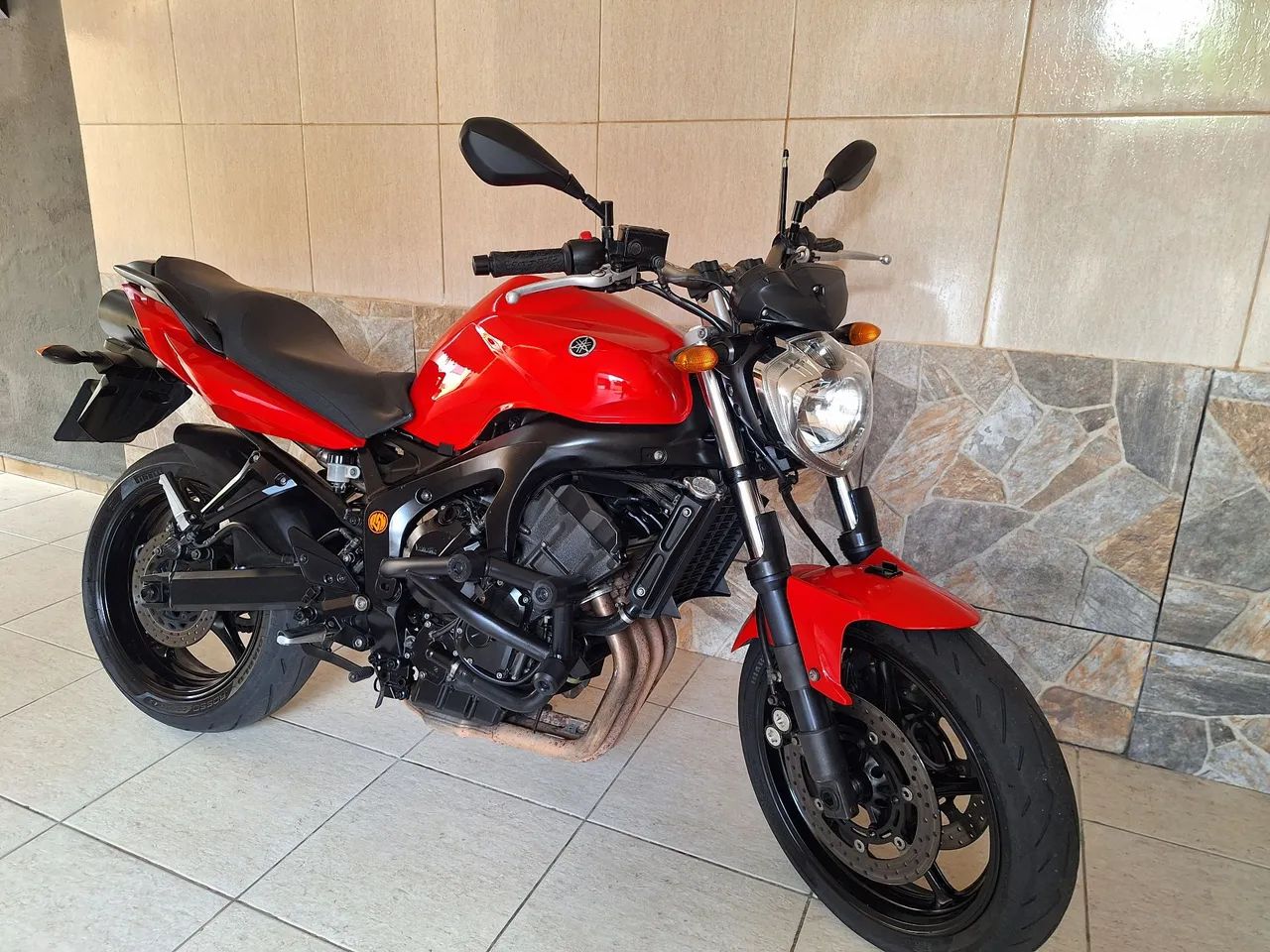 Yamaha FZ6 FAZER 600 Nova troco aceito carro ou moto maior ou menor valor  - Foto 5