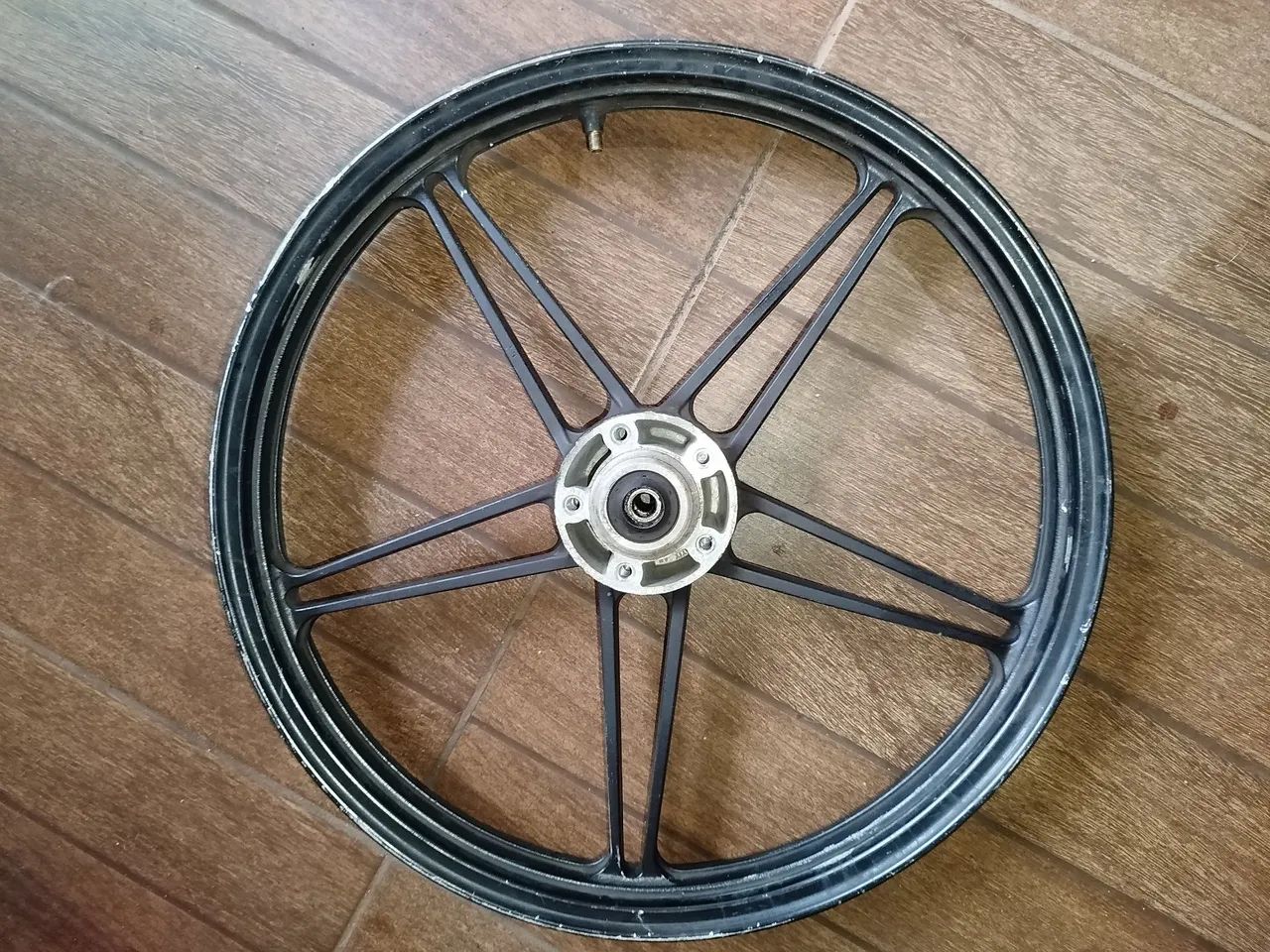 Roda de moto aro 17 - Foto 2