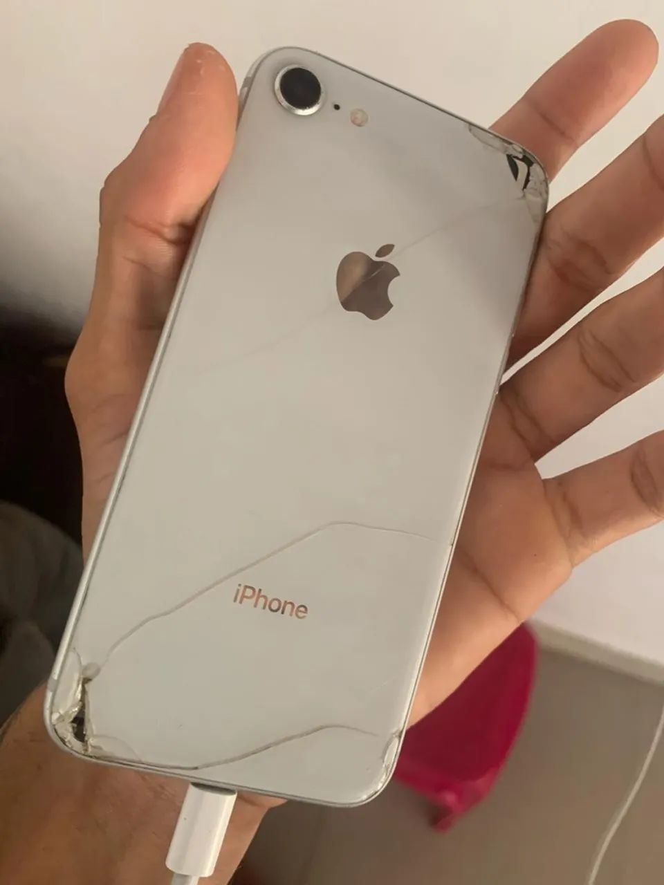 IPhone 8 64 gigas 2 dona não faço troca - Foto 2