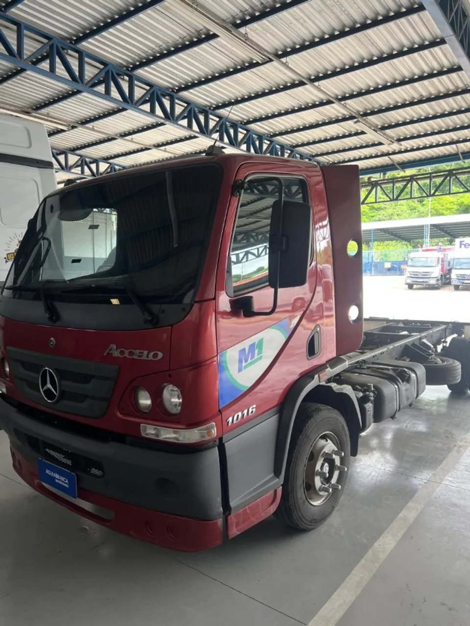 ACCELO 1016 ANO 22/23, UNICO DONO, 103.000KM R$ 335.000,00