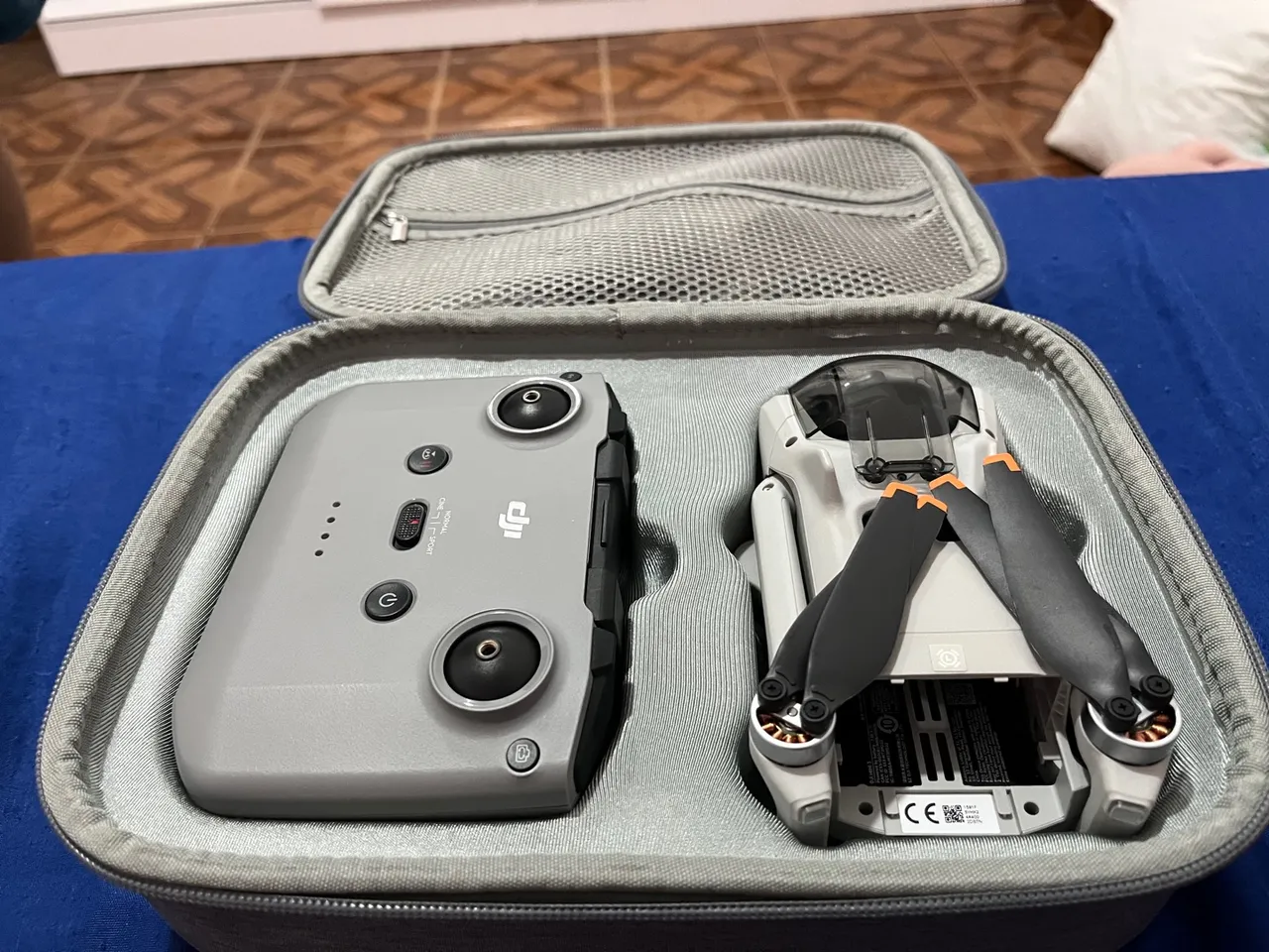 Drone DJI Mini 3 Pro - Novo, com controle e case