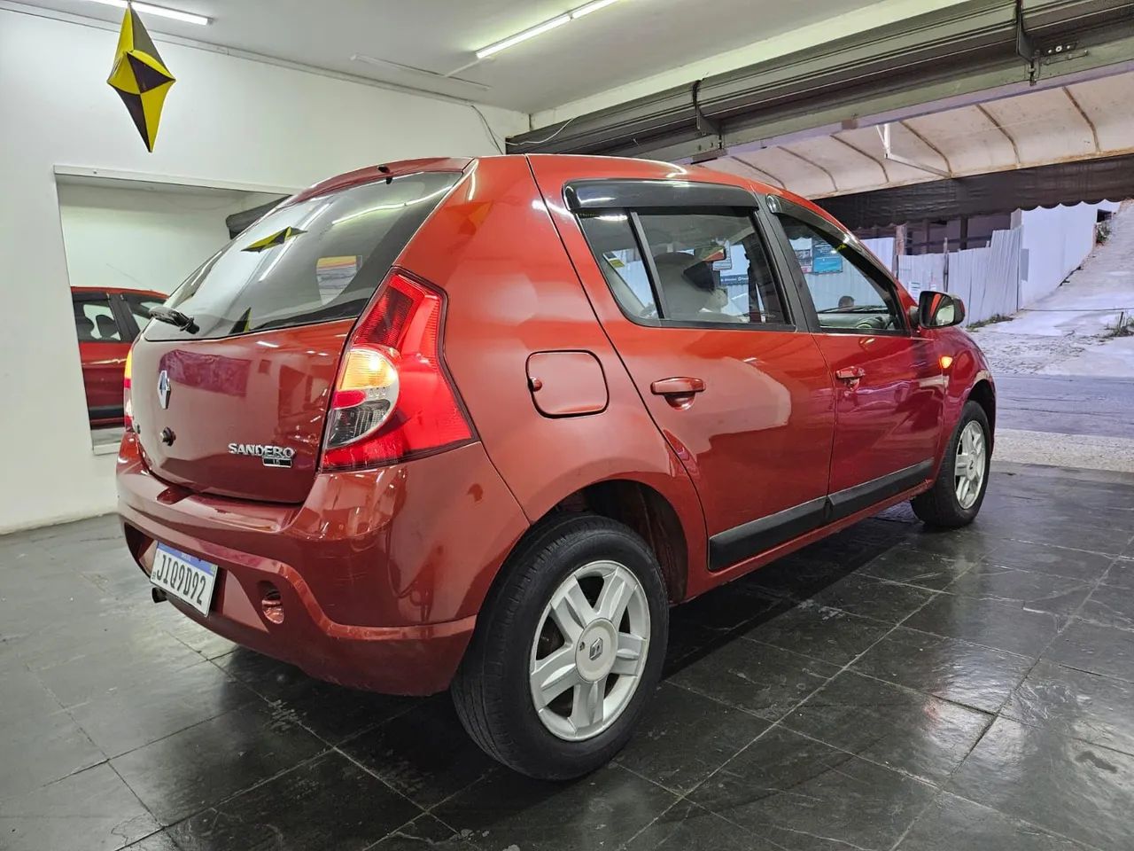 RENAULT SANDERO 2011 1.6 COMPLETO  - Foto 4