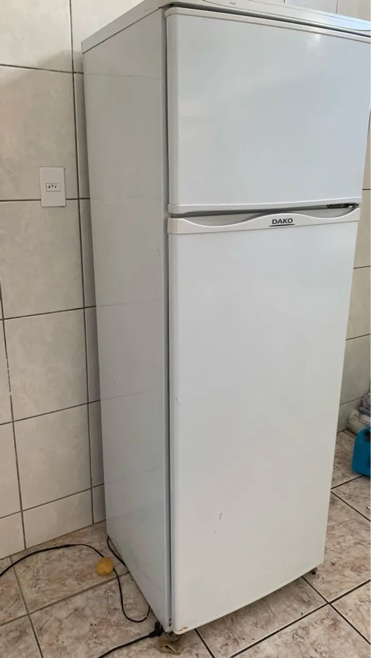 Geladeira Duplex Dako