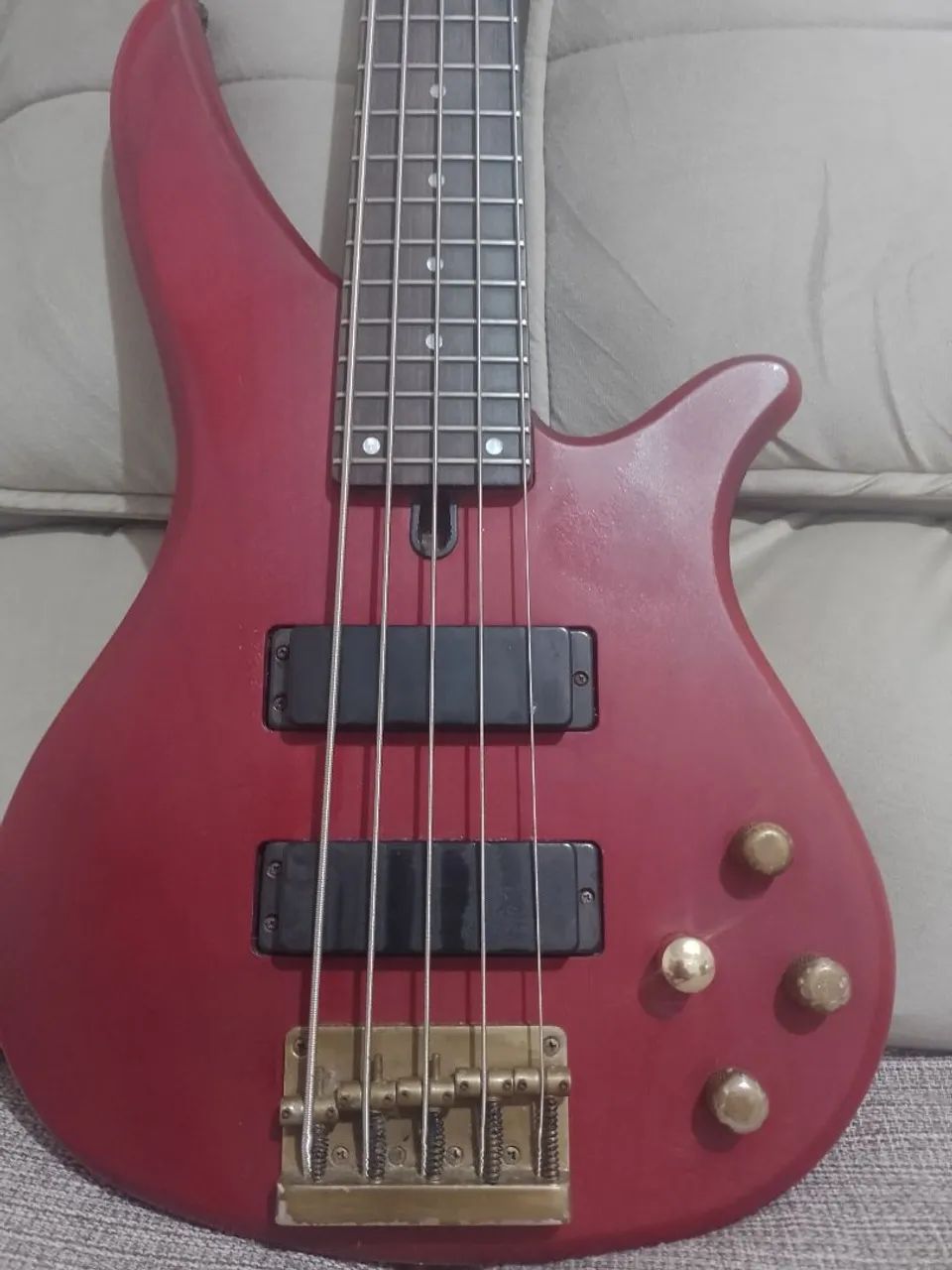 Baixo yamaha RBX 765 a