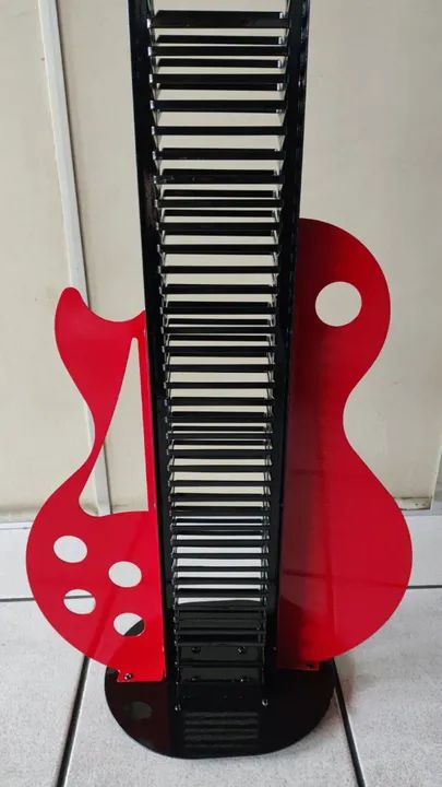Porta Cd Em Forma De Guitarra/baixo 116 D. Metal Importado (Usado) Giratorio - Manaus Am - Foto 3