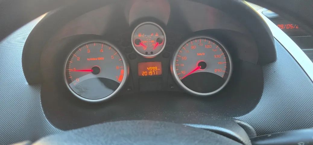 PEUGEOT 207 2011 XR SPORT 1.4  - Foto 4