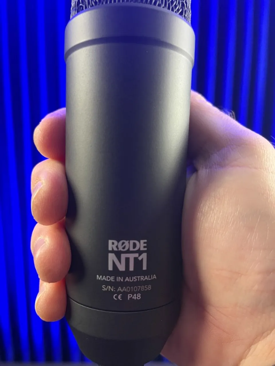 Microfone condensador Rode NT1
