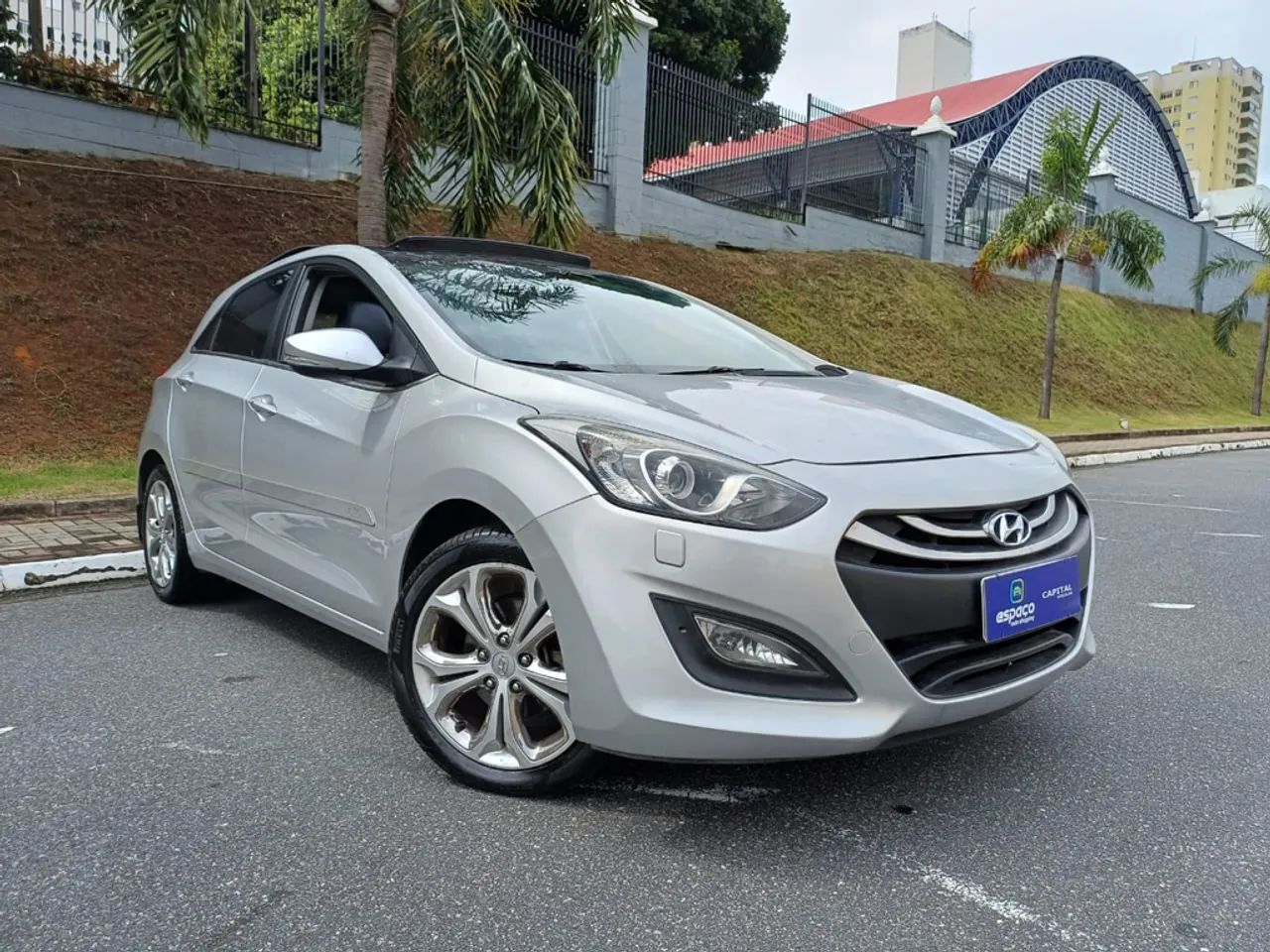 Hyundai i30 Gasolina Automático - Foto 4