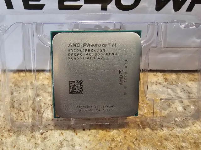 Processador AMD Phenom II X4 965 Black Edition AM2+ AM3 4 núcleos 3,4 Ghz
