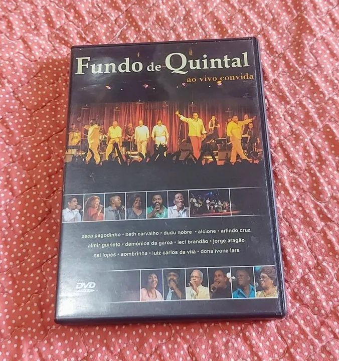 DVD Fundo de Quintal Ao Vivo