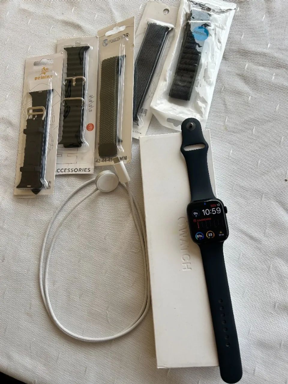 Apple Watch Series 9 45mm em Ótimo Estado - Várias Pulseiras Inclusas
